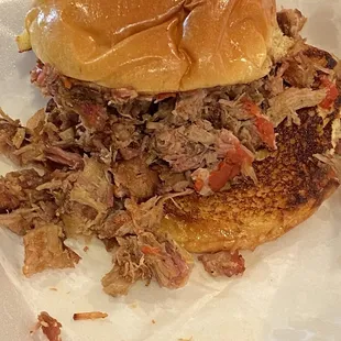 Pulled pork sandwich