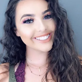 Vanessa T.