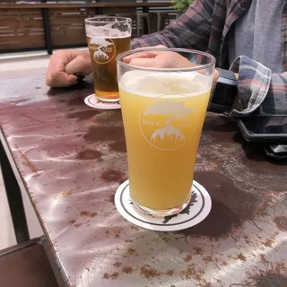 Haze Well w/ Others ABV 6%