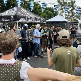 Smog City Oktoberfest ABV 5.8%