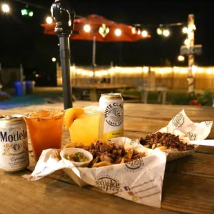 Michelada &amp; Peach Drink with Brisket Mac and Brisket Nachos.