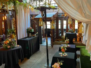 The Six Social House