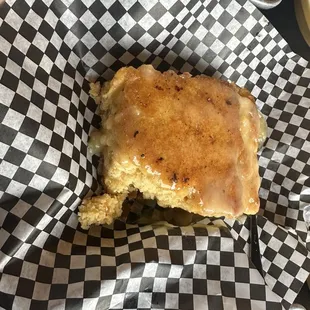 Cornbread. Sweet thick corn bread, would recommend.