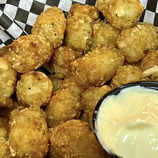 Garlic Tots with Lemon Aioli