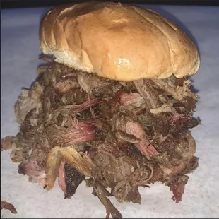 Pulled pork sandwich