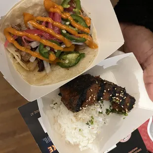 Taco and sticky ribs with rice