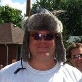 Dan L.