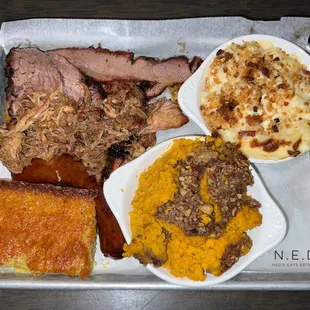 Boss Hog Platter with Killer Mac N&apos; Cheese &amp; Sweet Potato Mash