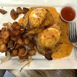 food, chicken wings and fried chicken