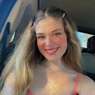 Lyndsey H.