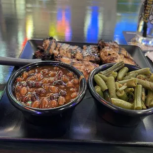 Barbecue chicken with beans and green beans!! It was excellent!
