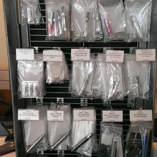 lots of accessories, some that are compatible with volcano vapor products