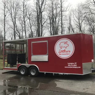 a red food truck