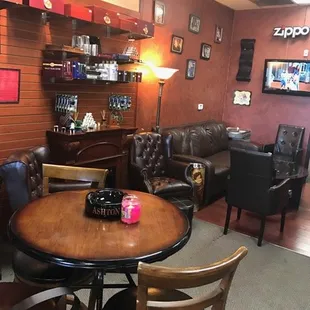 cigar lounge
