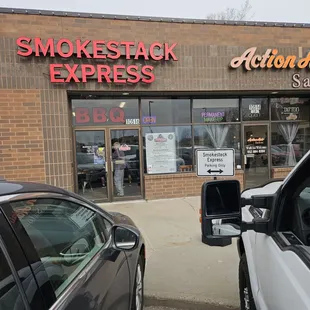 Smokestack Express is located in a non-descript shopping mall.