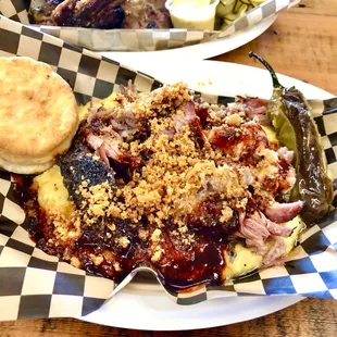 Pulled pork plate with cheddar grits