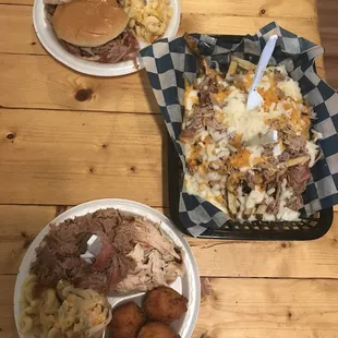 food, chicken wings and fried chicken