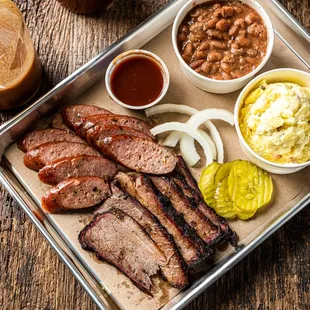 2 meat plate with sausage and brisket