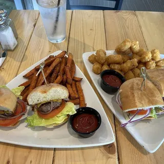 Classic 2 American Sliders Burger
