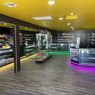 Tobacco, vapes, glass