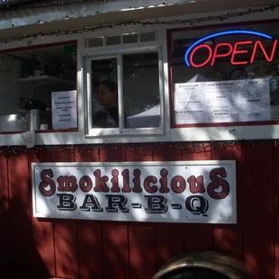 Smokilicious Bar-B-Q