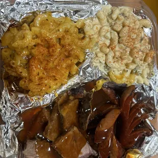 Mac n Cheese, Mac Salad, Hot Links, Tri Tip