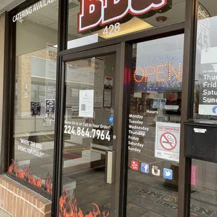  the outside of the restaurant