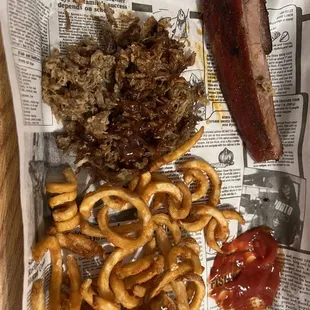 Pick 2 combo: ribs and pulled pork