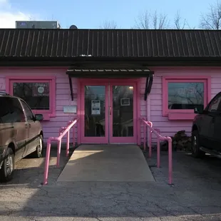 Outside of Smokin Jacks