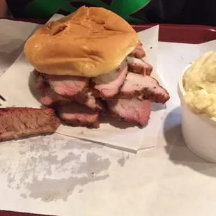 Sandwich wow lots of meat !