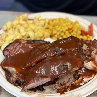 Smokin’ Outlaw Kitchen