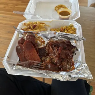 Hot links, pulled pork, chili corn and bacon Mac n cheese