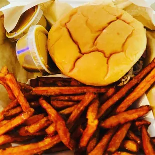 Pulled pork sandwich