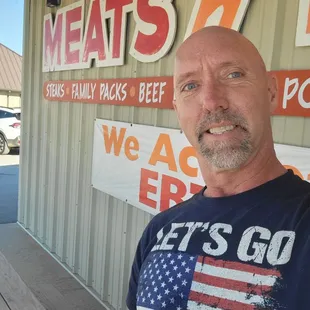 Full deli! Meats to go!