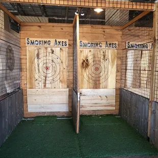 Axe throwing bay