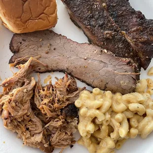 pulled pork, macaroni and cheese