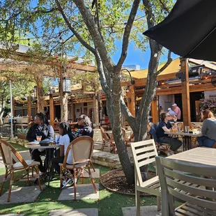 Smokey Rose outside dining