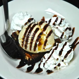 Brownie &amp; Blue Bell Ice Cream, Smolik&apos;s Smokehouse