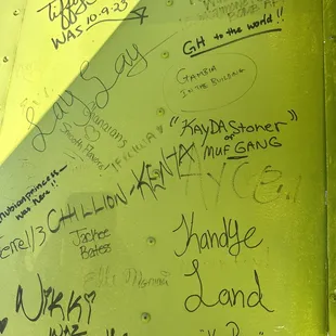 Signatures on truck