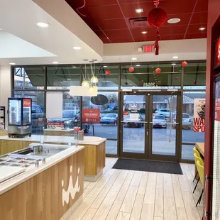 Thursday, 20 April 2023 -- Inside Smoothie King