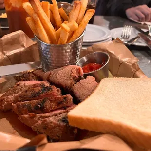 Tri tip and brisket combo - delicious. Use the Habanero bbq sauce for added flavor