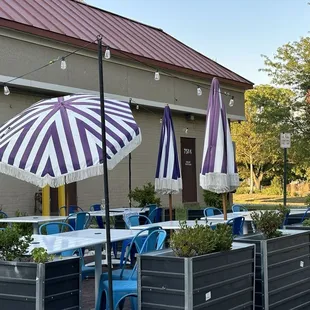 This is the outdoor patio in back of the restaurant. It&apos;s super cute and cozy. Thanks to Yelp, I knew it was there.