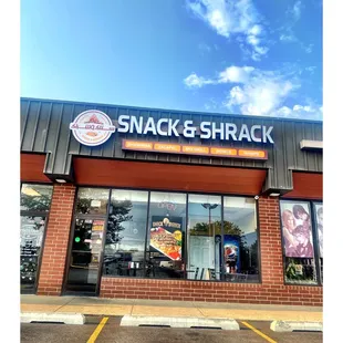 Snack &amp; Shrack . 3910 25th Ave, Schiller Park, IL  Mediterranean/Middle Eastern Grill . Kebabs Shawarma Falafel  Hummus etc. Cool.