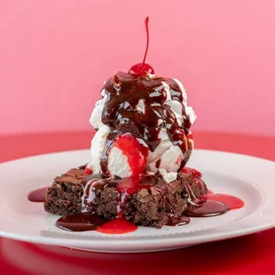 Our top seller homemade brownie Sundae with your favorite homemade ice cream!