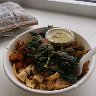 Earth grain bowl with chicken