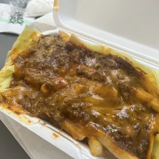 Chili cheese fries