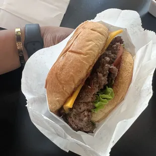 Single smash burger