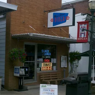 the front of the restaurant