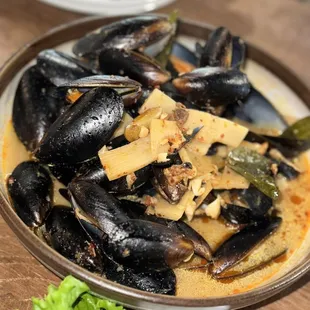 Khaopoon mussels