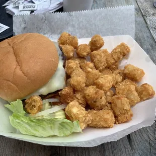Cheeseburger and tots